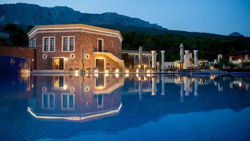 КРЫМСКИЙ БРИЗ HOTEL & VILLAS